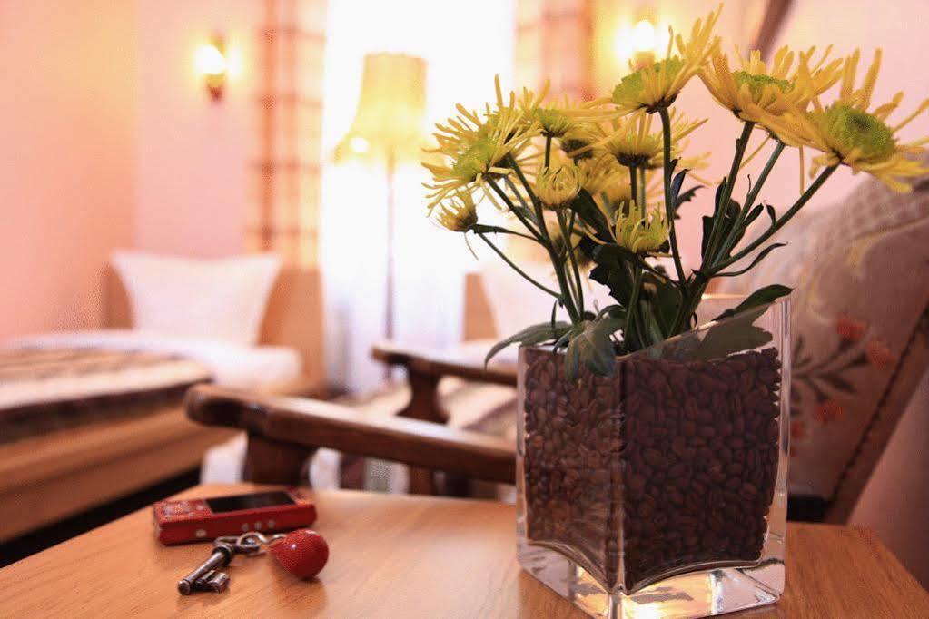 Hotel-Pension Cortina Берлин Экстерьер фото
